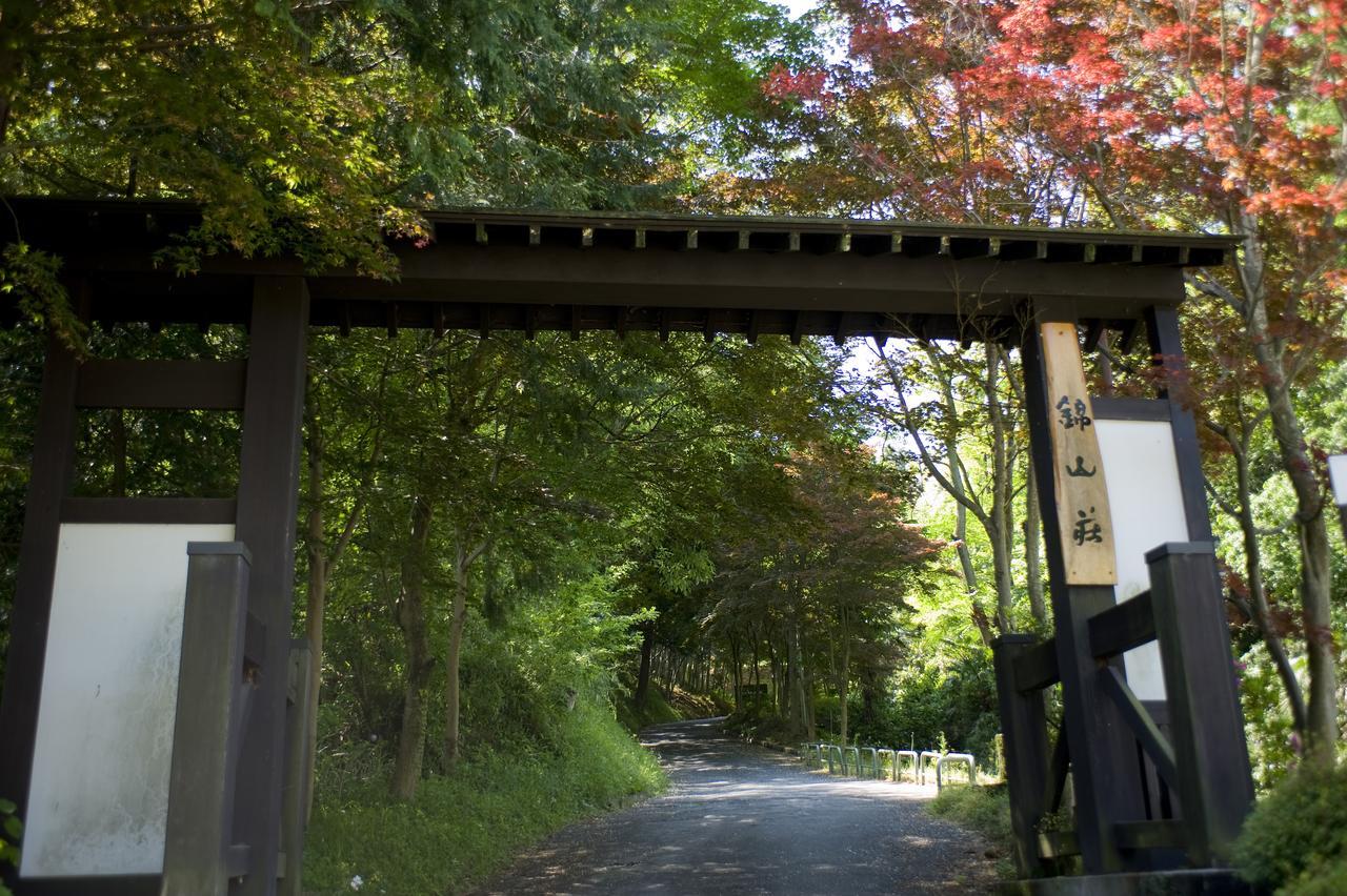 Отель Takasaki Kannonyama Onsen Kinzanso Экстерьер фото