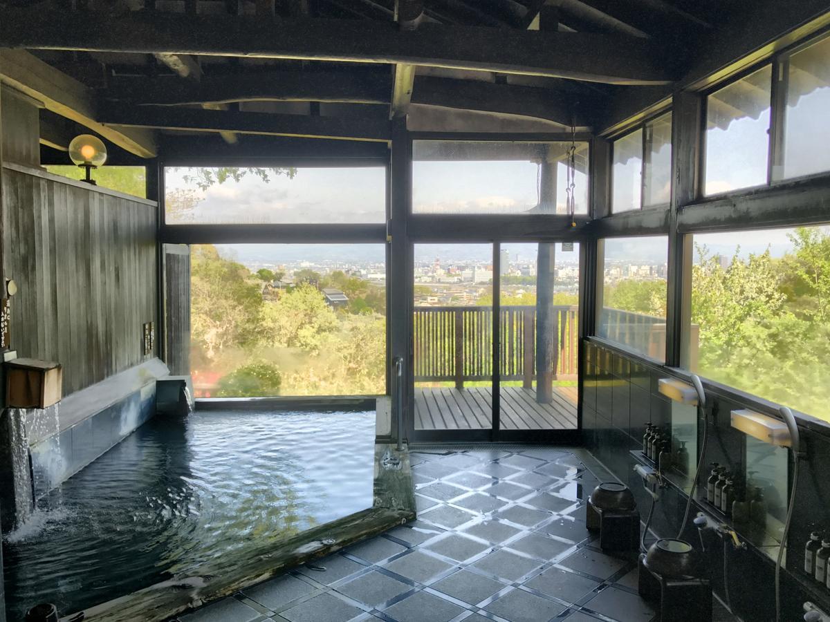 Отель Takasaki Kannonyama Onsen Kinzanso Экстерьер фото